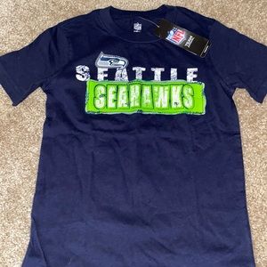 NFL TEAM APPAREL Seattle Seahawks T Shirt New with Tags never worn 🧦
